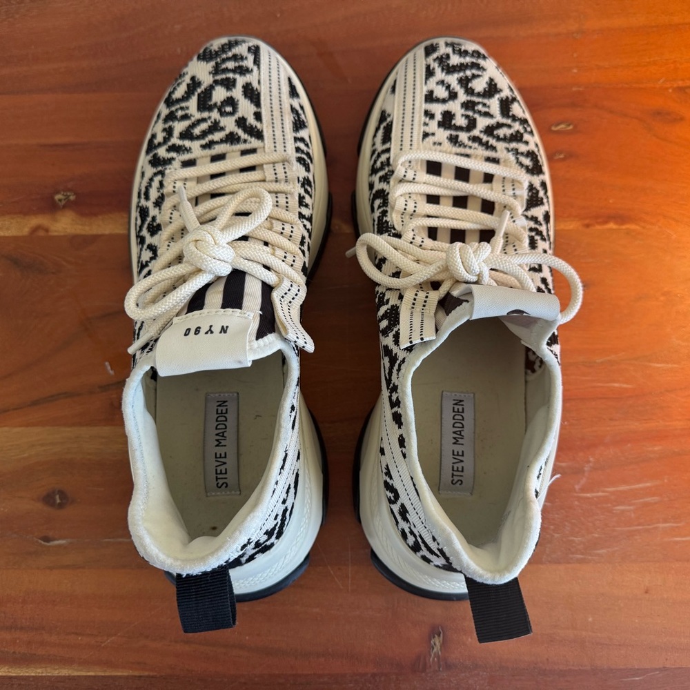 Steve Madden Black and White Knit Sneakers - Picture 7 of 7